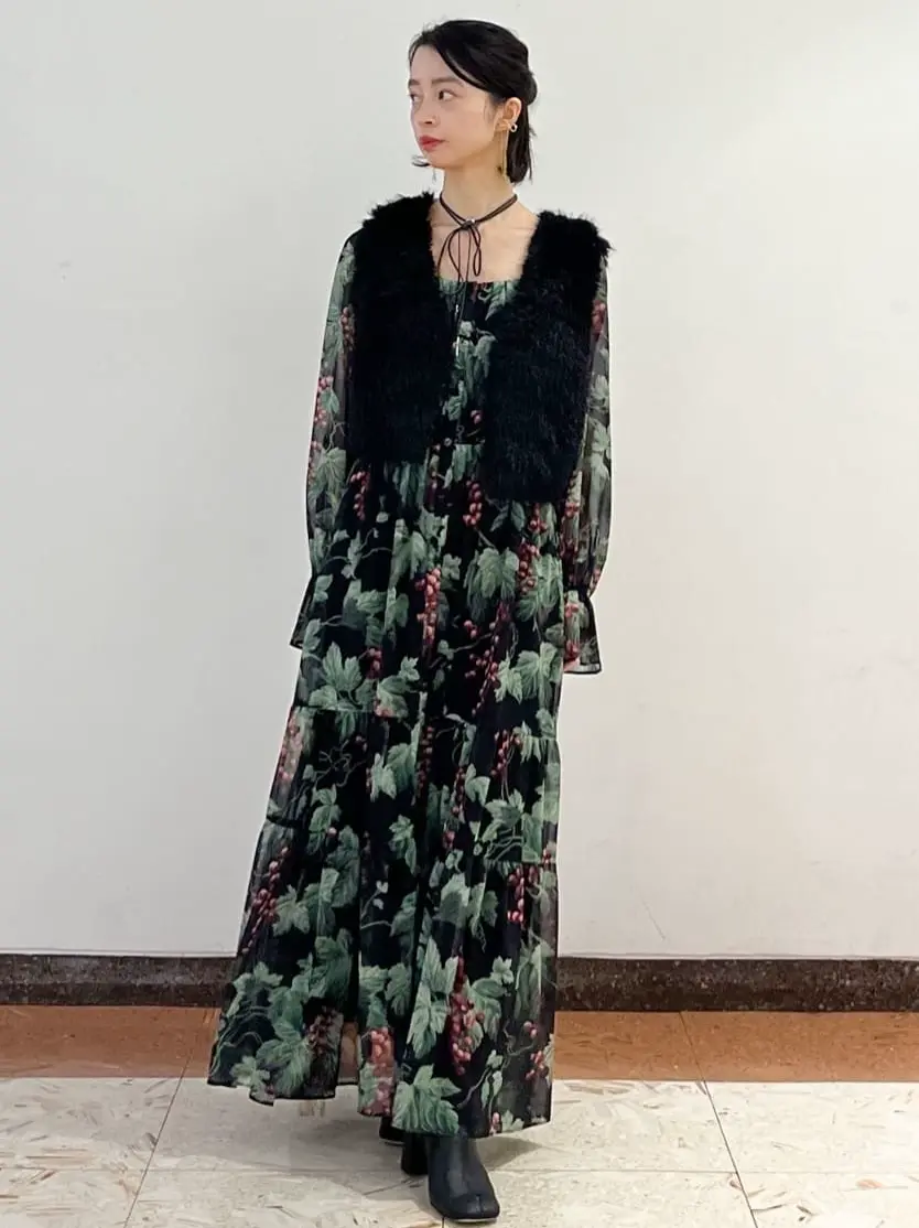 GRACE CONTINENTAL The Banquet yuri コーディネート画像