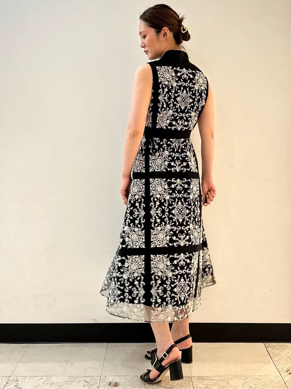 GRACE CONTINENTAL The Banquet Kogane. コーディネート画像