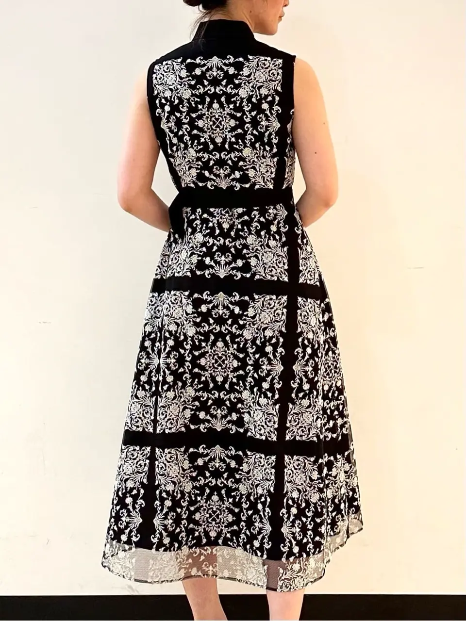 GRACE CONTINENTAL The Banquet Kogane. コーディネート画像