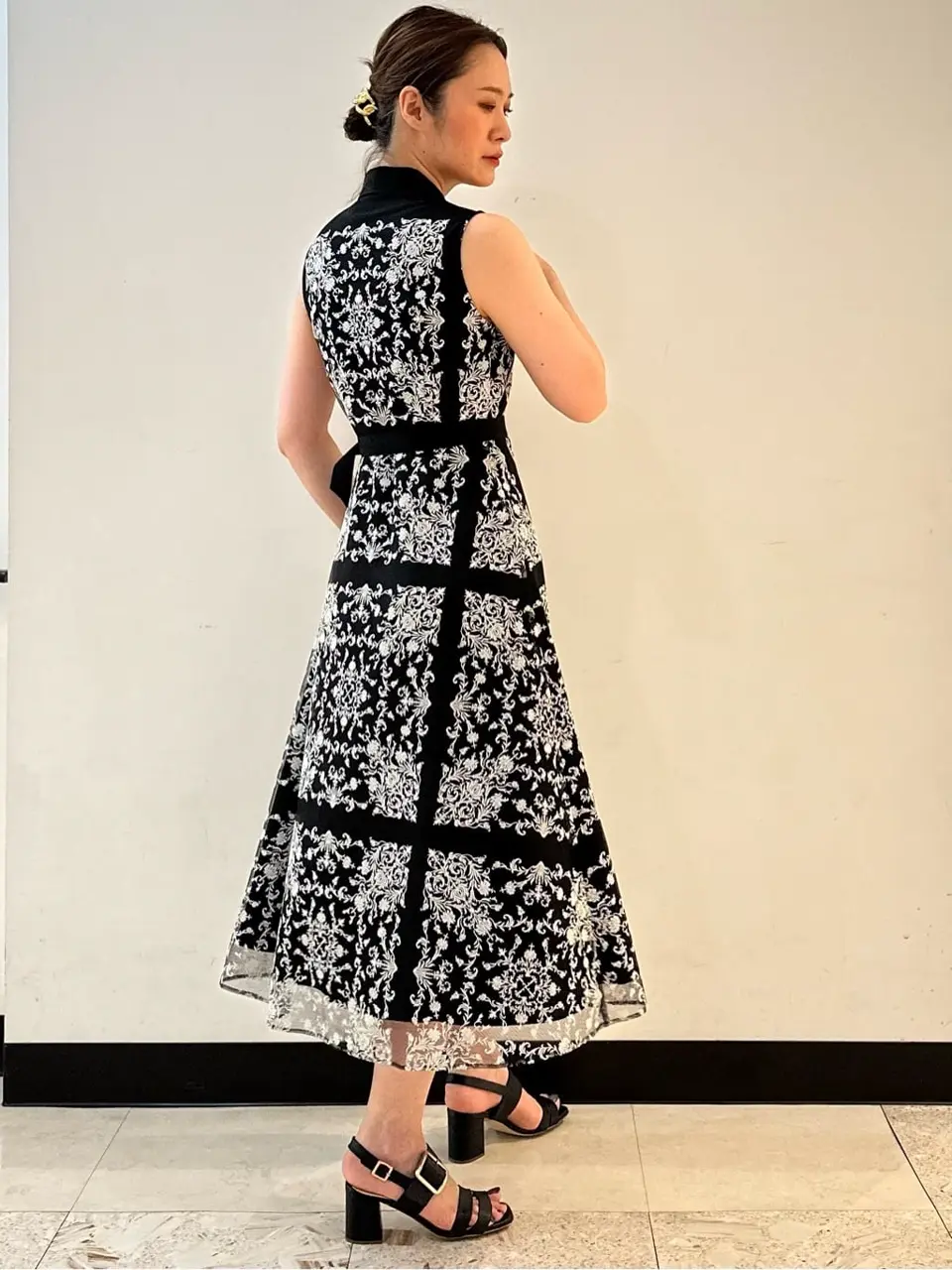 GRACE CONTINENTAL The Banquet Kogane. コーディネート画像