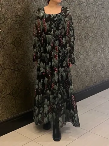 GRACE CONTINENTAL The Banquet 赤坂 梨来 コーディネート画像