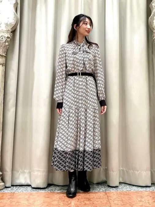 GRACE CONTINENTAL The Banquet eri コーディネート画像