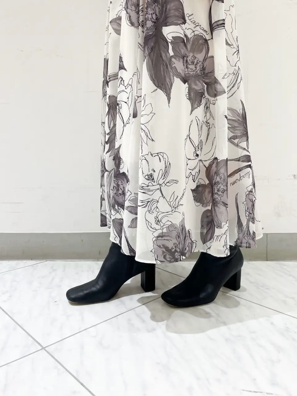 GRACE CONTINENTAL The Banquet yuri コーディネート画像