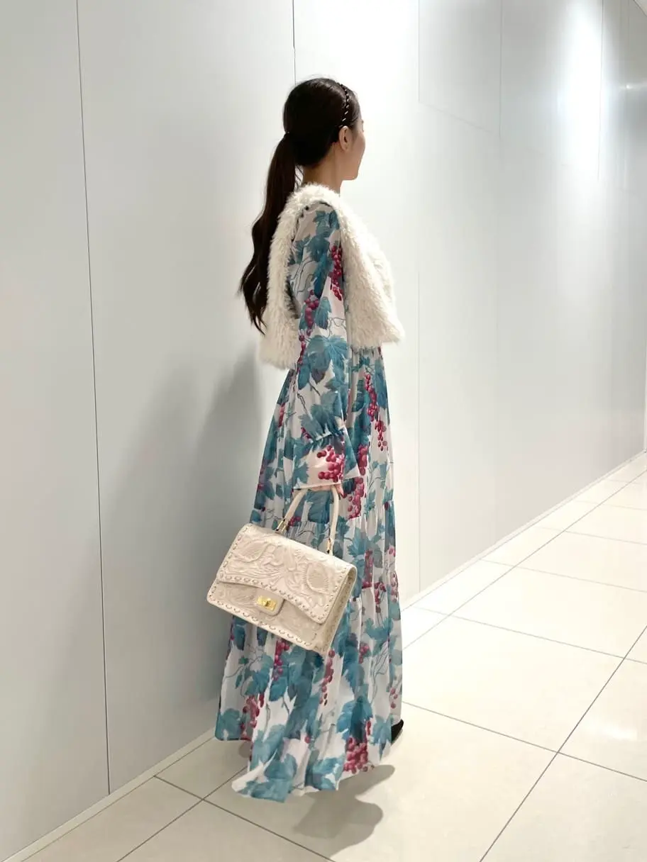 GRACE CONTINENTAL The Banquet Suzuka コーディネート画像