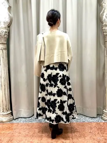 GRACE CONTINENTAL The Banquet eri コーディネート画像