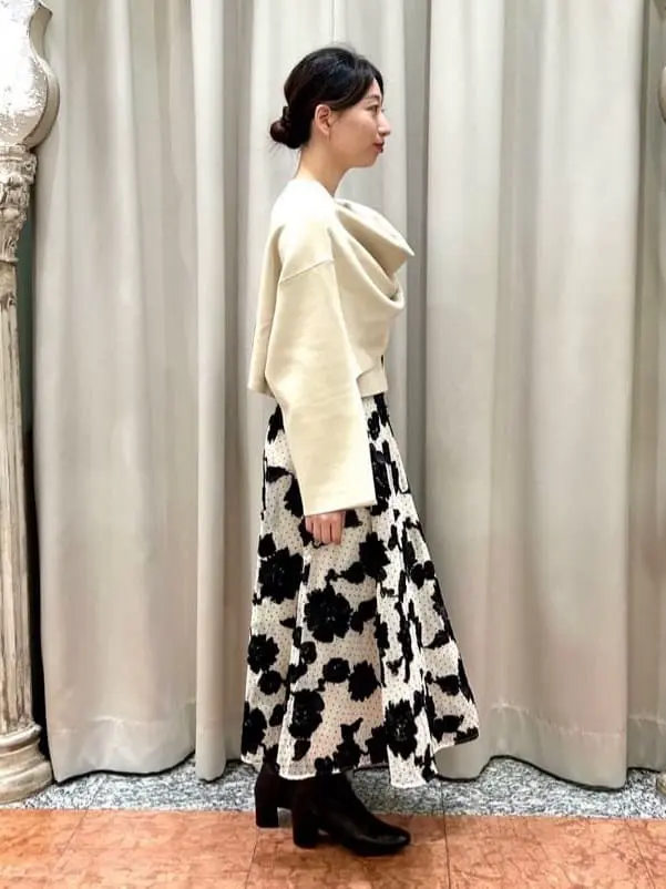 GRACE CONTINENTAL The Banquet eri コーディネート画像