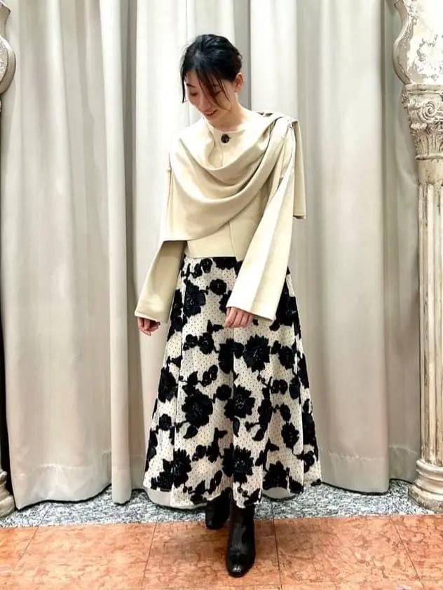 GRACE CONTINENTAL The Banquet eri コーディネート画像