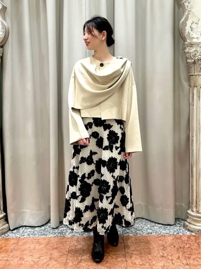 GRACE CONTINENTAL The Banquet eri コーディネート画像