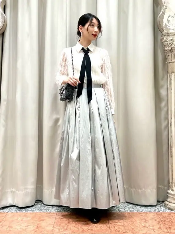 GRACE CONTINENTAL The Banquet eri コーディネート画像