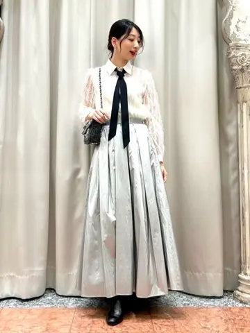 GRACE CONTINENTAL The Banquet eri コーディネート画像