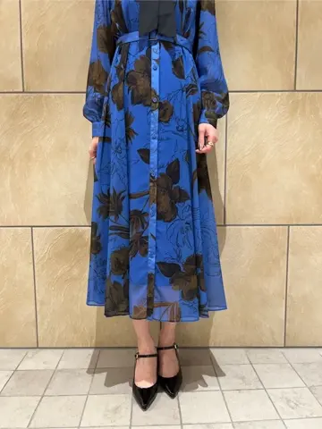 GRACE CONTINENTAL The Banquet 亀田 未希 コーディネート画像