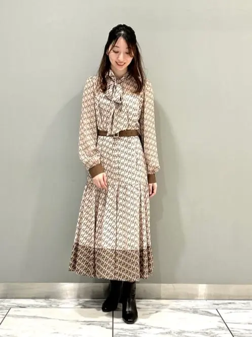 GRACE CONTINENTAL The Banquet eri コーディネート画像