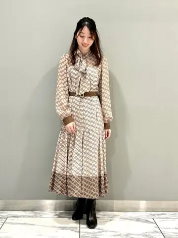 GRACE CONTINENTAL The Banquet eri コーディネート画像