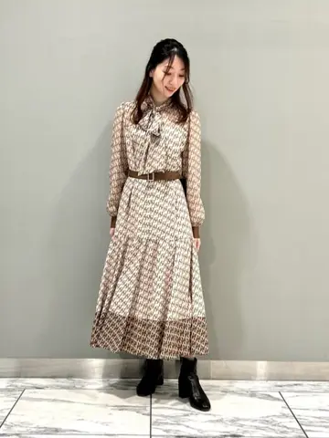 GRACE CONTINENTAL The Banquet eri コーディネート画像