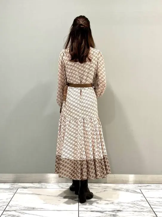 GRACE CONTINENTAL The Banquet eri コーディネート画像