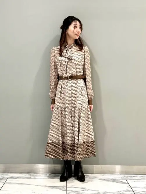 GRACE CONTINENTAL The Banquet eri コーディネート画像