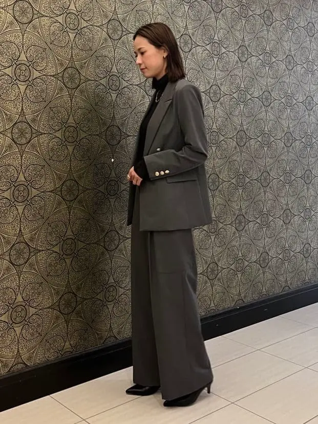 GRACE CONTINENTAL The Banquet 亀田 未希 コーディネート画像