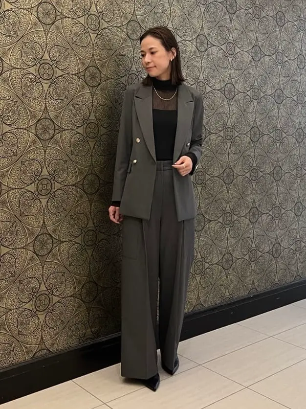 GRACE CONTINENTAL The Banquet 亀田 未希 コーディネート画像