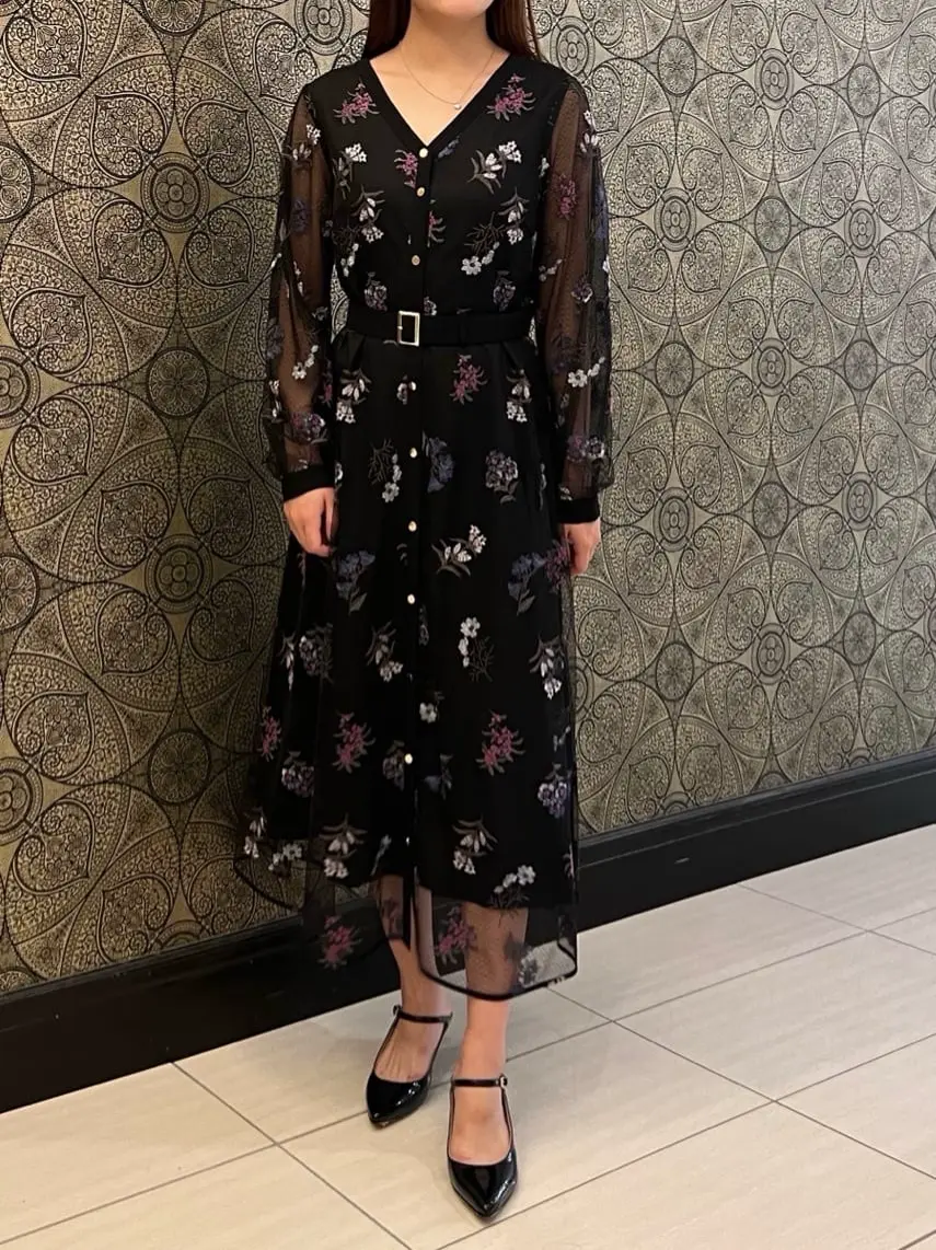 GRACE CONTINENTAL The Banquet 赤坂 梨来 コーディネート画像