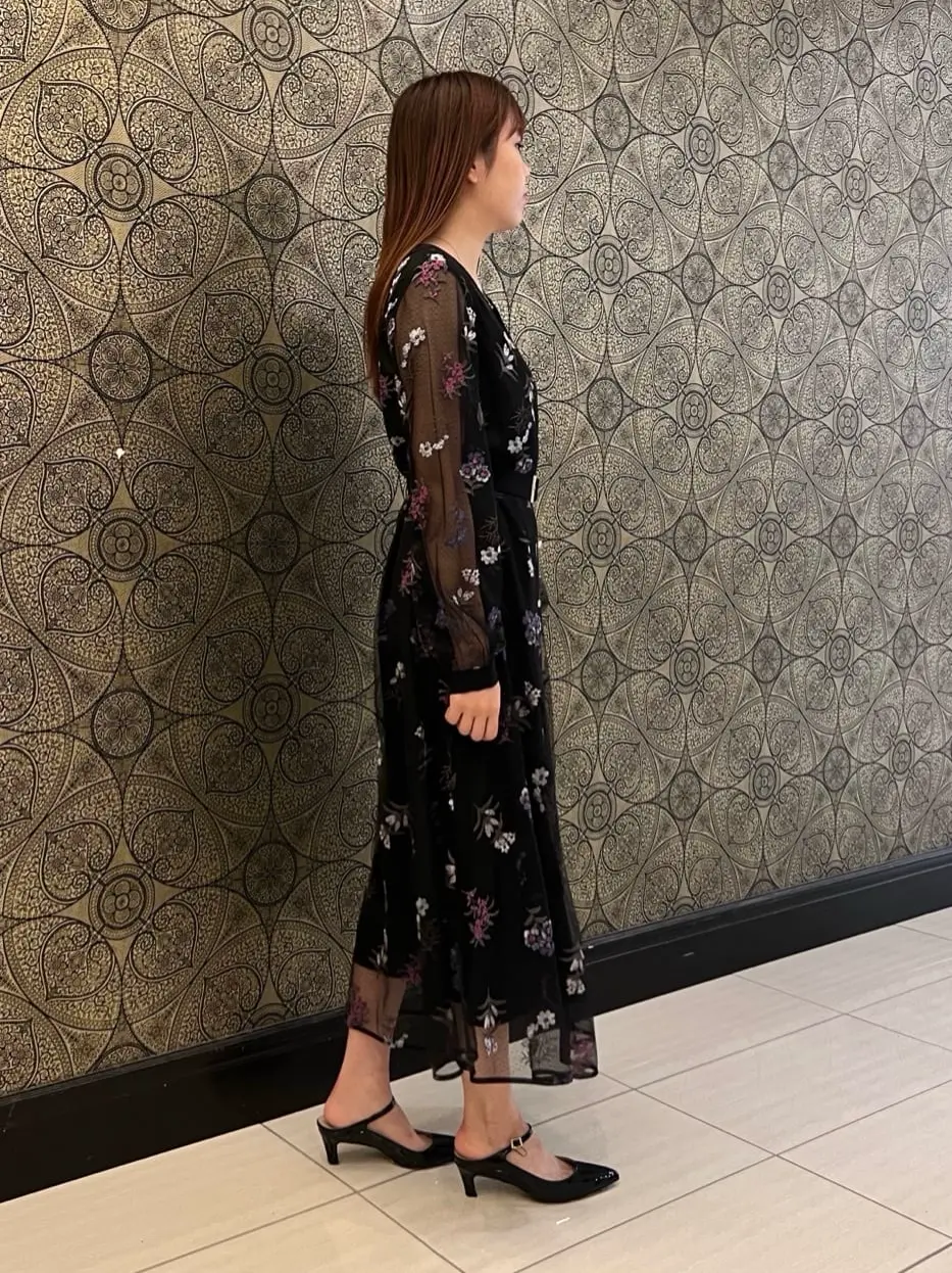 GRACE CONTINENTAL The Banquet 赤坂 梨来 コーディネート画像