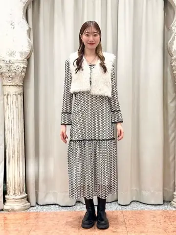 GRACE CONTINENTAL The Banquet 遠藤　みずき コーディネート画像