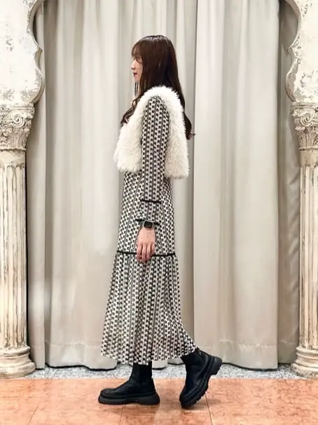 GRACE CONTINENTAL The Banquet 遠藤　みずき コーディネート画像