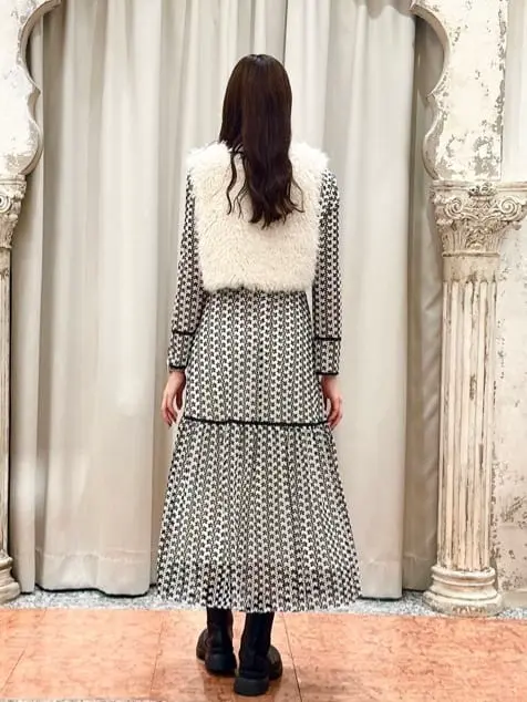 GRACE CONTINENTAL The Banquet 遠藤　みずき コーディネート画像