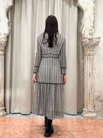 GRACE CONTINENTAL The Banquet 遠藤　みずき コーディネート画像