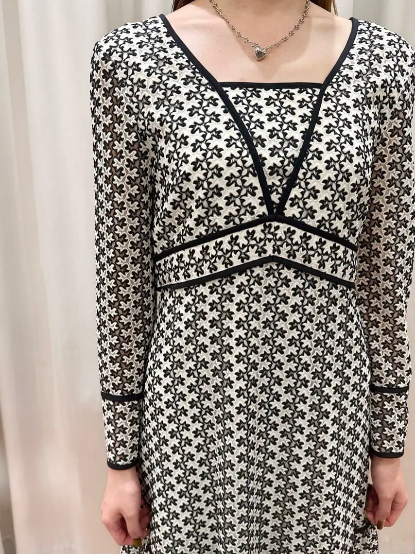 GRACE CONTINENTAL The Banquet 遠藤　みずき コーディネート画像