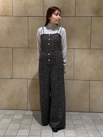 GRACE CONTINENTAL The Banquet 赤坂 梨来 コーディネート画像