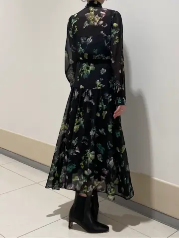 GRACE CONTINENTAL The Banquet Ezawa.M コーディネート画像