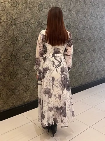 GRACE CONTINENTAL The Banquet 赤坂 梨来 コーディネート画像