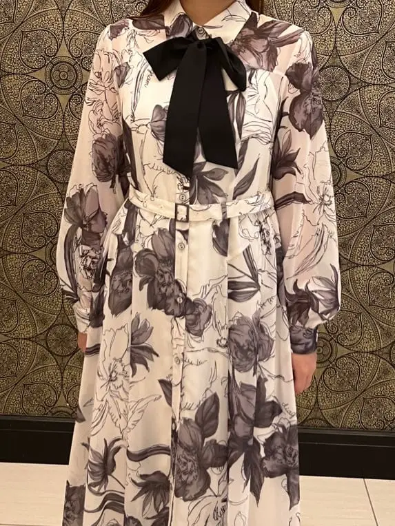 GRACE CONTINENTAL The Banquet 赤坂 梨来 コーディネート画像