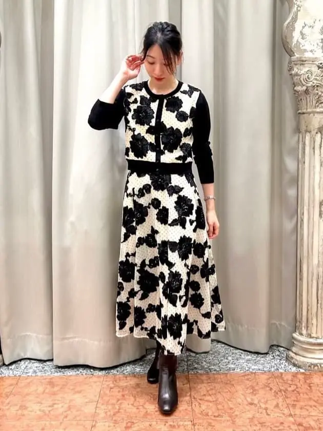 GRACE CONTINENTAL The Banquet eri コーディネート画像