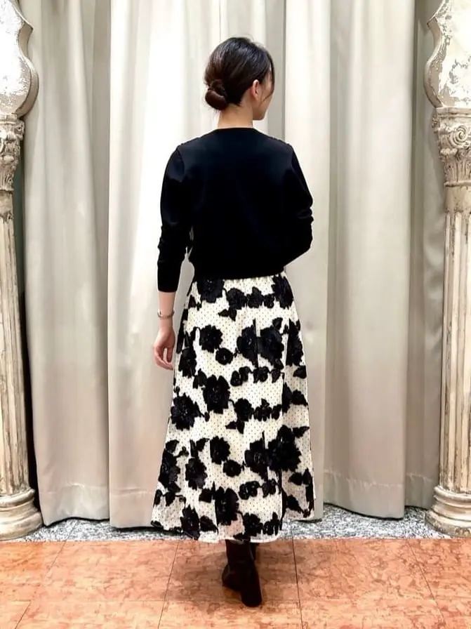 GRACE CONTINENTAL The Banquet eri コーディネート画像