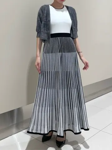 GRACE CONTINENTAL The Banquet Ezawa.M コーディネート画像