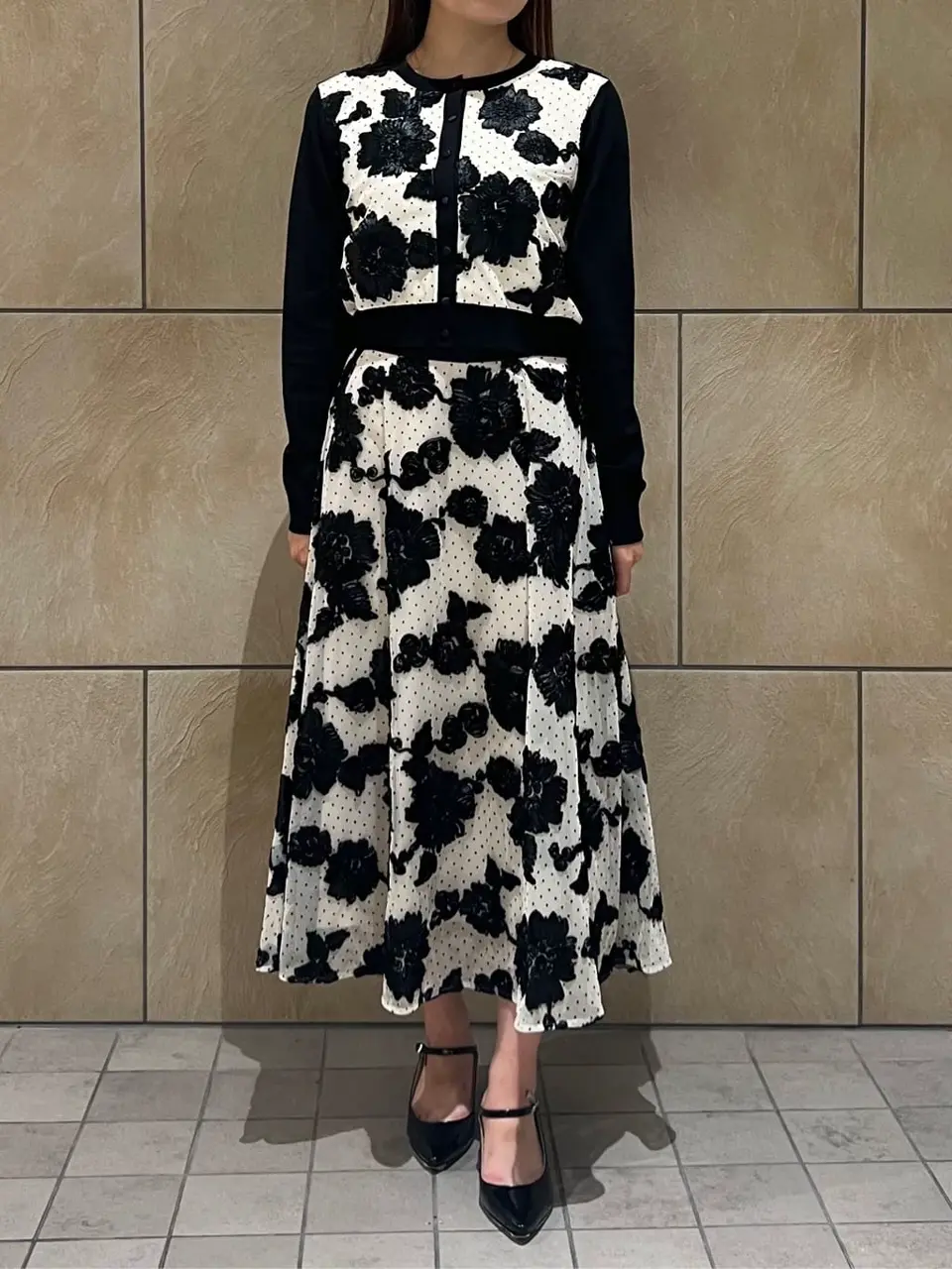 GRACE CONTINENTAL The Banquet 赤坂 梨来 コーディネート画像