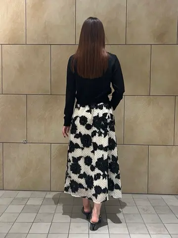 GRACE CONTINENTAL The Banquet 赤坂 梨来 コーディネート画像