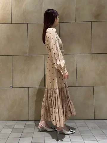 GRACE CONTINENTAL The Banquet 赤坂 梨来 コーディネート画像