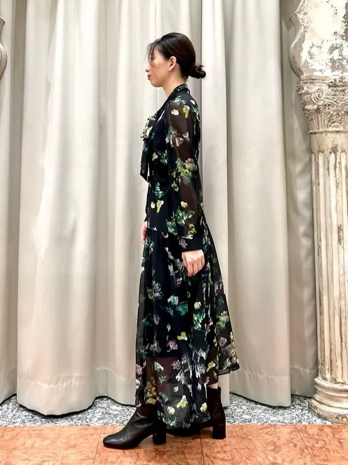 GRACE CONTINENTAL The Banquet eri コーディネート画像