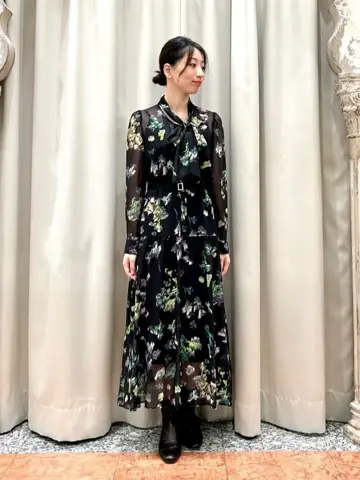 GRACE CONTINENTAL The Banquet eri コーディネート画像