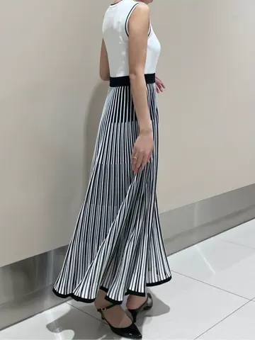 GRACE CONTINENTAL The Banquet Ezawa.M コーディネート画像