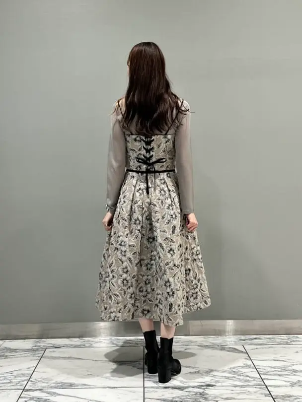 GRACE CONTINENTAL The Banquet 遠藤　みずき コーディネート画像