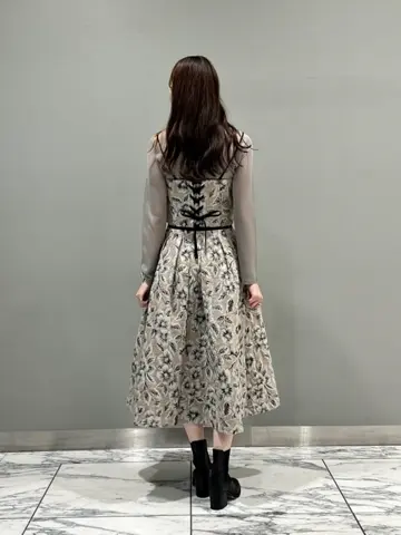 GRACE CONTINENTAL The Banquet 遠藤　みずき コーディネート画像