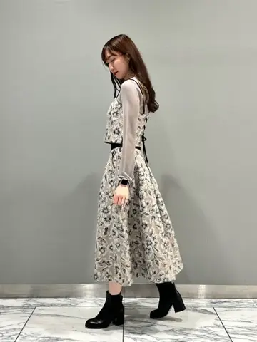 GRACE CONTINENTAL The Banquet 遠藤　みずき コーディネート画像