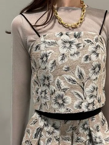 GRACE CONTINENTAL The Banquet 遠藤　みずき コーディネート画像