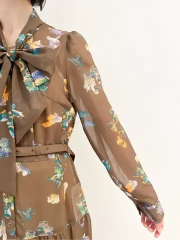 GRACE CONTINENTAL The Banquet yuri コーディネート画像