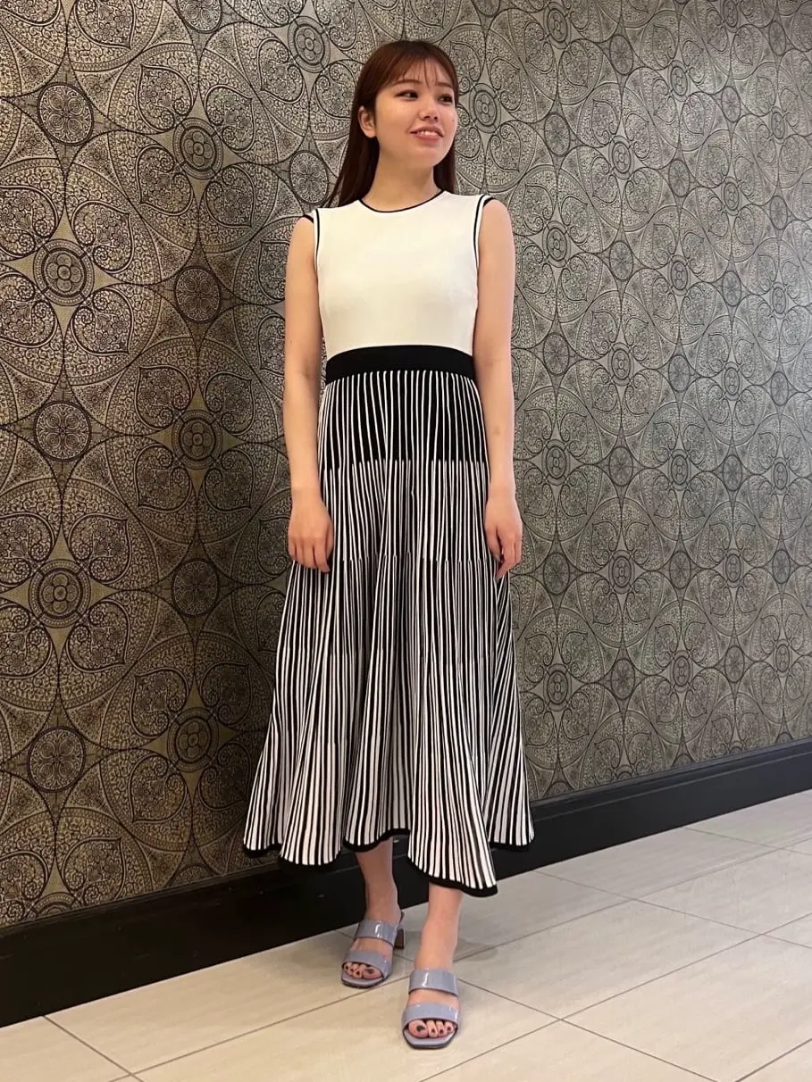 GRACE CONTINENTAL The Banquet 赤坂 梨来 コーディネート画像