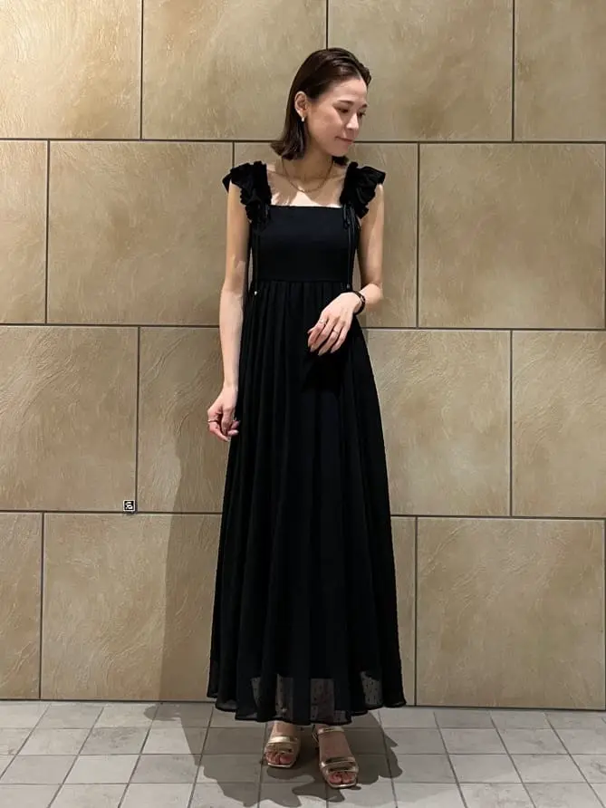 GRACE CONTINENTAL The Banquet 亀田 未希 コーディネート画像