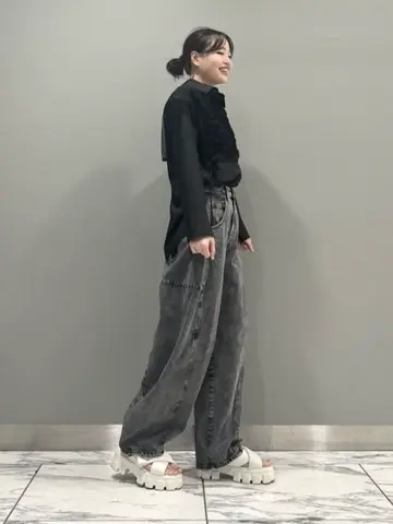 GRACE CONTINENTAL The Banquet 関谷　真琴 コーディネート画像